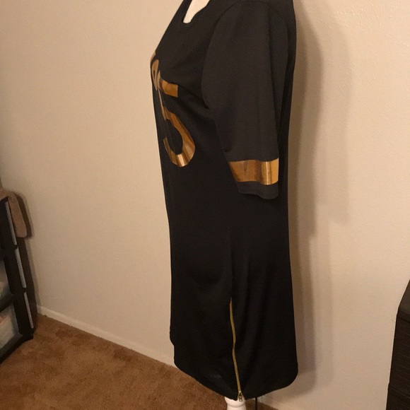 Black mini dress - Picture 2 of 3